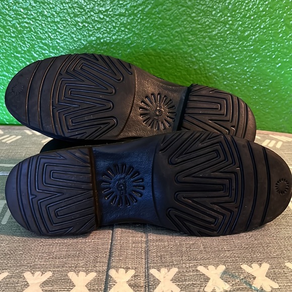 Ugg Aubrielle Boots - Picture 3 of 6